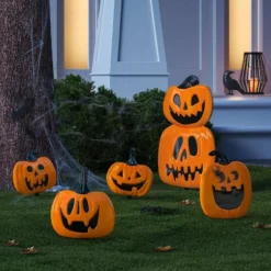 20" Pumpkins Scene Setter Halloween Decorative Prop Kit - Hyde And EEK! Boutique™