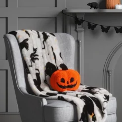 Pumpkin Pillow - Hyde And EEK! Boutiqueâ„¢