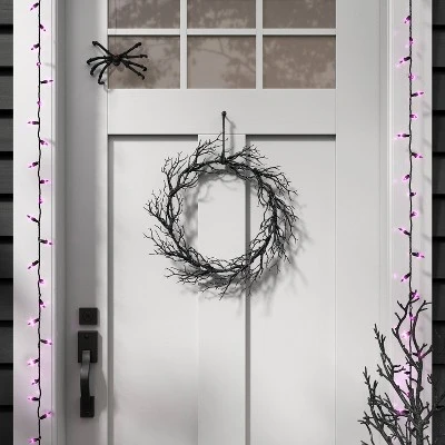 21.5" Basic Artificial Wreath Black - Hyde And EEK! Boutiqueâ„¢