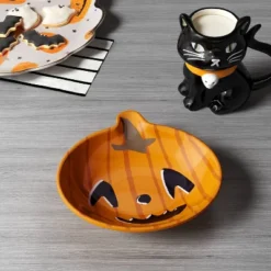7.3 Fl Oz Melamine Figural Pumpkin Cereal Bowl - Hyde And EEK! Boutiqueâ„¢