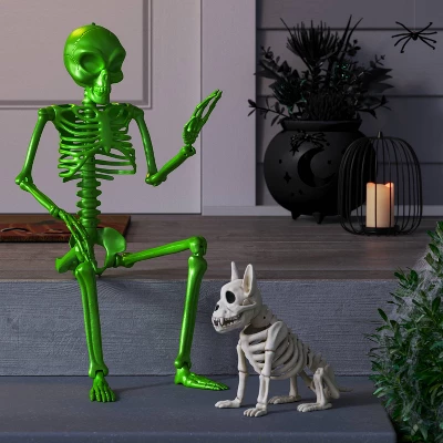 36" Poseable Alien Skeleton Halloween Decorative Prop Ghoulish Glow Green - Hyde And EEK! Boutiqueâ„¢
